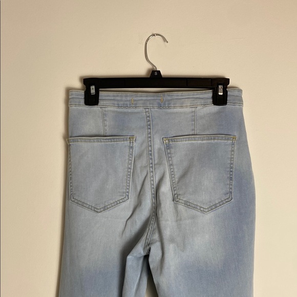 Free People Just Float On Flare Bellbottom Jeans Light Wash Size 28 - Picture 12 of 12